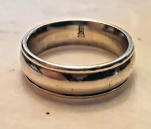 James Avery Silver Band Ring Size 7.5 - Picture 1 of 5