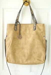 Neu mit Etikett hellbraun sämisch vegan groß Schultertasche umwandelbare Klappe Crossbody Umhängetasche Tasche 2 Stück - Bild 1 von 9