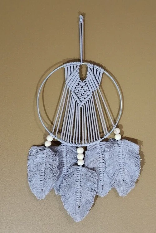 Macramé bohemio hecho a mano atrapasueños decoración colgante de pared H 27 x W 13 pulgadas Foto 1 de 4