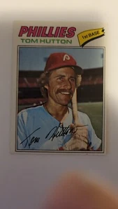 Topps Tom Hutton 1977 #264 casi nuevo - Imagen 1 de 1