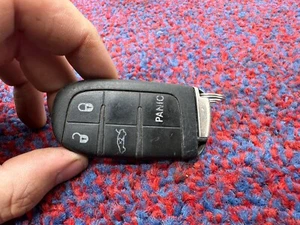 CHRYSLER 300 TOURING 11-18 OEM SMART KEY INTERGRATED REMOTE CONTROL FOB - Picture 1 of 2