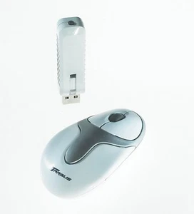 Targus Ultra Mini Wireless Mouse for Mac (AMW03US) - Picture 1 of 3