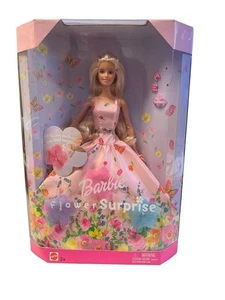 2002 Barbie Flower Surprise Doll In Box With Accessories & Secret Pockets - Picture 1 of 2