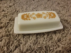 Vtg. Pyrex Butterfly Flower Yellow Gold Corelle 1/4 lb Butter Dish - Picture 1 of 6