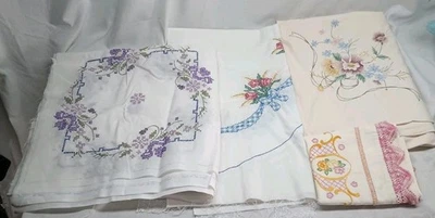 Lot Of 4 Sewing Bundle Of Vintage Embroidered Cloths & 12 Square Quilt Panel - Image 1 of 4
