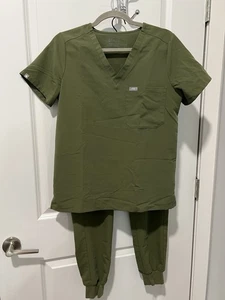 FIGS Scrub Set High-Waisted Zamora Joggers Catarina 1-Pocket Scrub Top - Olive S - Picture 1 of 14