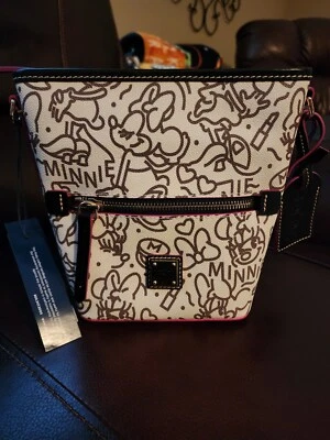 Bandolera Disney Dooney & Bourke Línea Minnie Mouse Arte en Marrón Crema Negro Rosa Foto 1 de 4