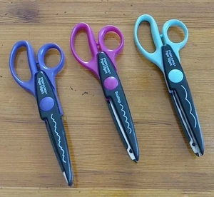 Lot of 3 Fiskars Paper Edgers Scissors SCALLOP (small & large) & Victorian Cuts - Picture 1 of 5