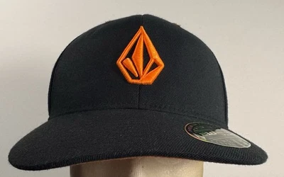 Volcom 210 Fitted Flexfit Hat Black Orange Logo Size 7 1/4 - 7 5/8 - Image 1 of 4