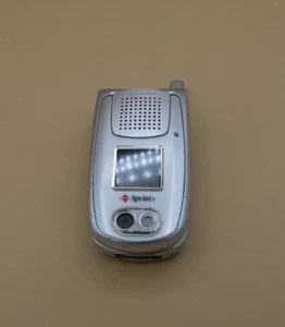 Sanyo PM-8200(S) - Silver ( Sprint ) Flip Phone ( UNTESTED ) - Picture 1 of 3