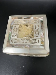 Caja de baratija de abulón con incrustaciones de madreperla almacenamiento de joyas tallada a mano de colección - Imagen 1 de 7