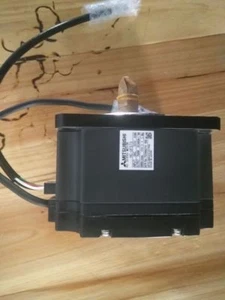 1PC MITSUBISHI AC SERVO MOTOR HC-UFS73K NEW ORIGINAL SHIP - Picture 1 of 2