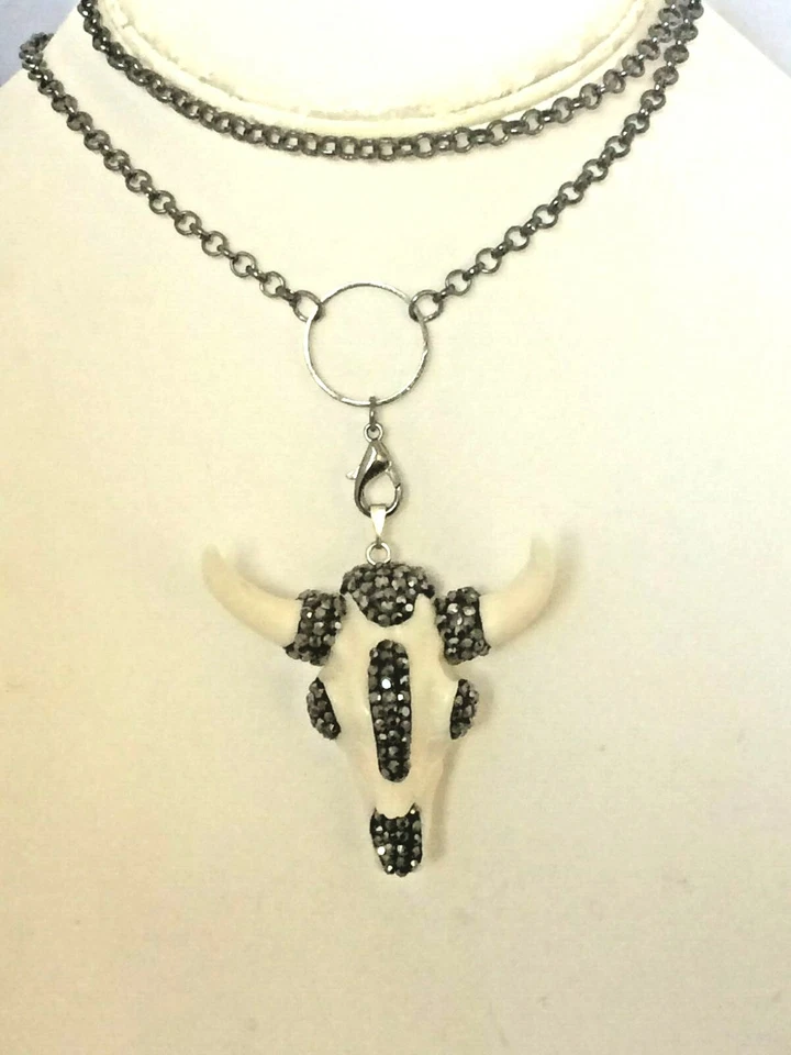 08137 COLLAR COLGANTE PAVÉ HUESO BOVINO IMITACIÓN CUERNO LARGO BLANCO NEGRO SUROESTE Foto 1 de 1