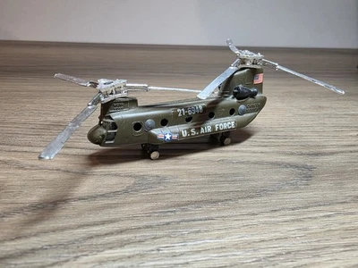 Винтажный литой вертолет Zylmex «Chimook Coptor» — ВВС США — Гонконг - Изображение 1 из 4