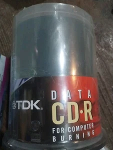 TDK CD-R Spindle 100 Pack 700 mb 32x 80 min Burnable Discs New Sealed 🔥 - Picture 1 of 1