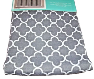 NUEVO Waverly GRIS Y BLANCO Floral Medallón JUEGO DE CORTINAS Cenefa y Paneles de Nivel - Imagen 1 de 3