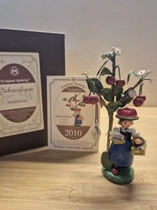 Hubrig Jahresfigur Kirsche 2010 mit Zertifikat - Bild 1 von 3