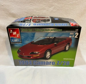 Kit modelo Chevrolet Camaro Z/28 1994 escala 1:25 AMT; kit 2 en 1; habilidad 2; 31806 - Imagen 1 de 5