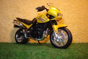 1:18 Triumph Tiger Gold MAISTO 00659 - Bild 1 von 1