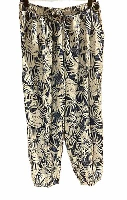 C & C California Women’s Wide Leg Pants Blue Cream Tropical Print ~ Size Large - Image 1 of 4
