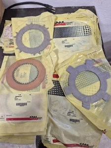 Case IH clutch overhaul kit includes 10-120699c1 plates, 10-1286401C1 discs, 2-1 - Picture 1 of 1