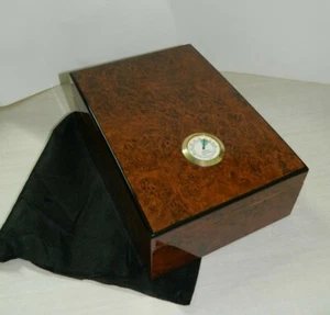 COFANETTO UMIDIFICATORE PORTASIGARI LUBINSKI Q204.5 IN LEGNO LACCATO CS113 - Foto 1 di 8