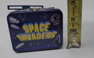 Space Invaders - Teeny Tins Space Invaders Metal Tote - Mini Metal Lunchbox - Picture 1 of 9