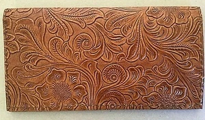 FUNDA DE CHEQUERA DE CUERO FLORAL MARRÓN CASTAÑO BRONCEADO ENVÍO GRATUITO - Imagen 1 de 2
