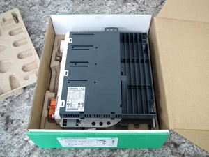 Nuevo Schneider Electric LXM32MU90M2 Lexium 32 AC Servo Drive Envío Gratis - Imagen 1 de 6