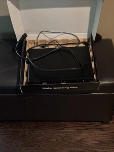 Evo 16 With Box And Cords - Picture 1 of 1