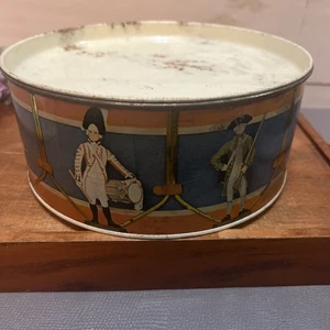 Vintage patriotische Dose entworfen, um wie eine Trommel auszusehen, könnte auch Deko für Weihnachten - Bild 1 von 5