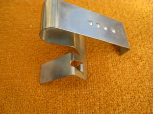 5 x Montageklammern / Federklammern / Klammern   (eventuell für Einbauspüle ???) - Bild 1 von 5