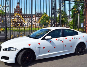 Auswahlangebot! Magnetfolie Herz Hochzeitsschmuck Rot - Weiß - Schwarz Auto Deko - Bild 1 von 6