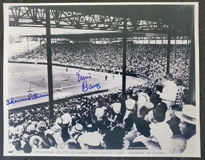 Ernie Banks + Sherwood Brewer autógrafo KC Monarchs v payasos 12x14 foto cachorros Foto 1 de 4