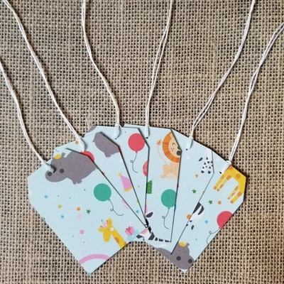 Juego de 6 etiquetas de cartulina de animales de cumpleaños para regalos artesanales Foto 1 de 3