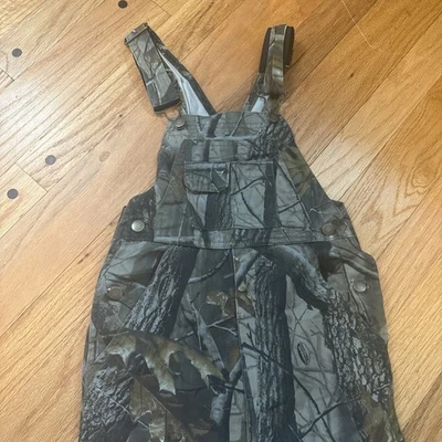 Outfitters Ridge Child Realtree Camo Overalls- Sz M - Image 1 of 4