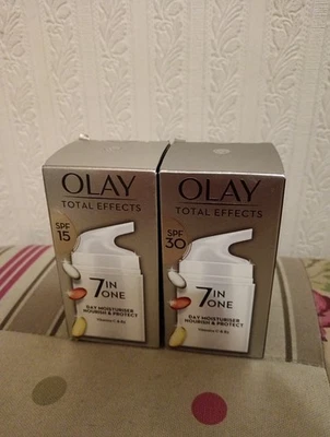 Olay Total Effects 7-In-One Moisturiser SPF15 - 50ml, Bundle Of 2 - Image 1 of 4