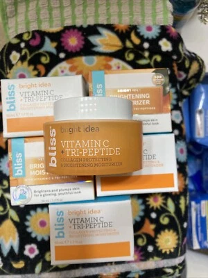 Bliss Bright Idea VITAMINA C + TRIPÉPTIDO • CREMA HIDRATANTE ILUMINADORA 1,7 oz #086 Foto 1 de 3