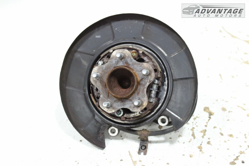 Nissan Máxima 2016-2021 tracción delantera eje trasero derecho nudillo rueda buje OEM Foto 1 de 4