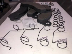 K71-180-00 Brake Pad Kit Fits For Dexter 10-12K Axle Includes 4 Pads & Hardware - Picture 1 of 4