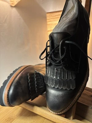 Zapatos para mujer Pertini talla 8 negros plateados suela superior de goma Foto 1 de 4