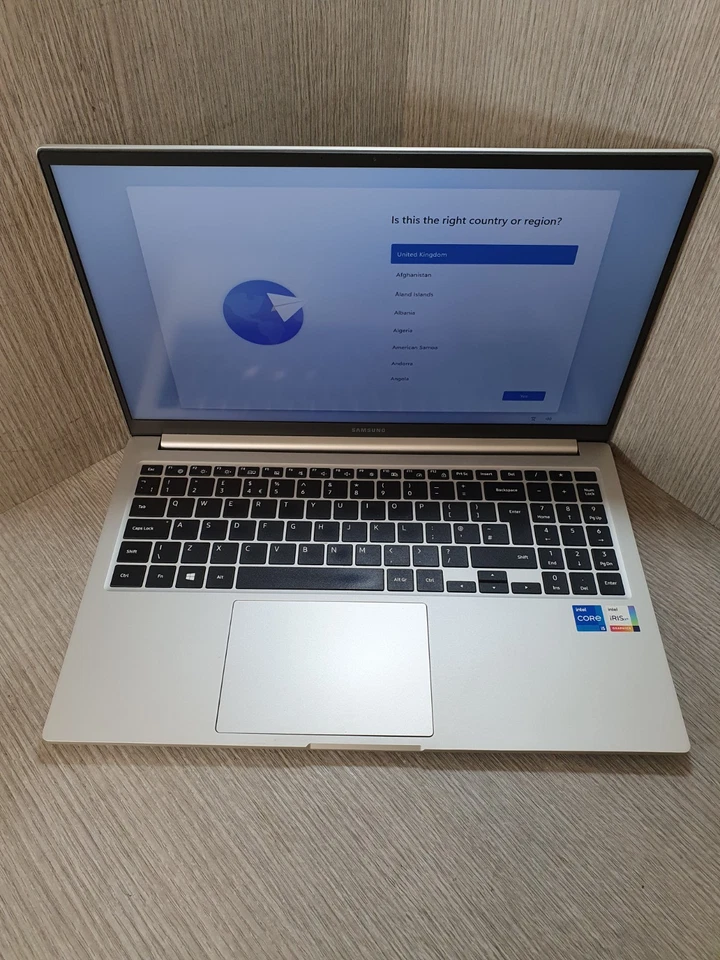 Samsung NP750XDA i5-1135G7 @ 2.4GHz 8GB DDR4 256GB NVMe Grade C EE2907 - Image 1 of 4