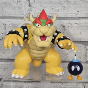 Modellino Super Mario Bowser 6" snodato posabile con Bob-Omb ufficiale Jakks - Foto 1 di 21