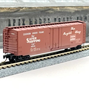 Micro-Trains 32210 N Scale Central Georgia 50ft Plug Door Boxcar Lite Weathered - Picture 1 of 10