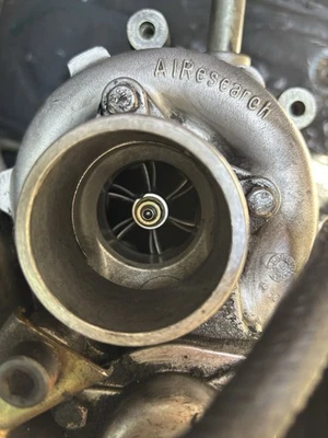 Conjunto turbocompresor Garrett Mercedes-Benz 1987 300D turbo diésel buen estado. Foto 1 de 4