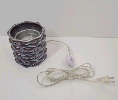 Yankee Candle púrpura tejido de canasta temporizador eléctrico cerámica enchufable calentador de cera Foto 1 de 4