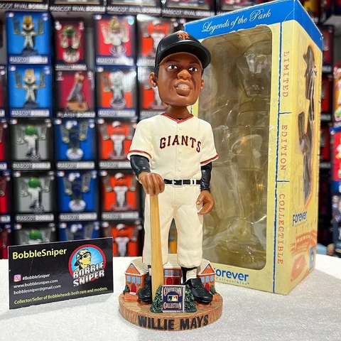WILLIE MAYS San Francisco Giants "Cooperstown" HOF Exclusive MLB Bobblehead Cover