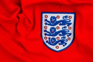 England Three Lions Red Football Shirt Badge Photograph Picture Poster Art Print - Picture 1 of 1