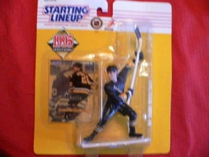 Luc Robitailla, Penguins 1995 Starting Lineup Figure - Picture 1 of 1