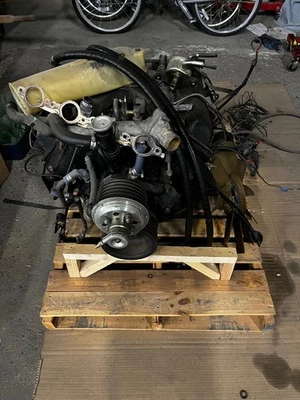 1985 M-1038 HMMWV 6.2L GM detroit diesel V8 engine less than 21,000 miles - Image 1 of 4